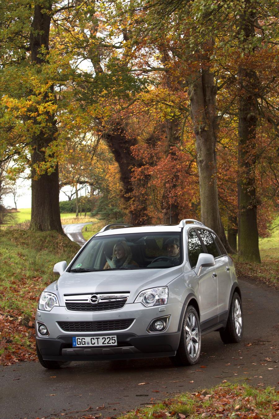  Opel Antara 2011 года  (фото 32 из 46)